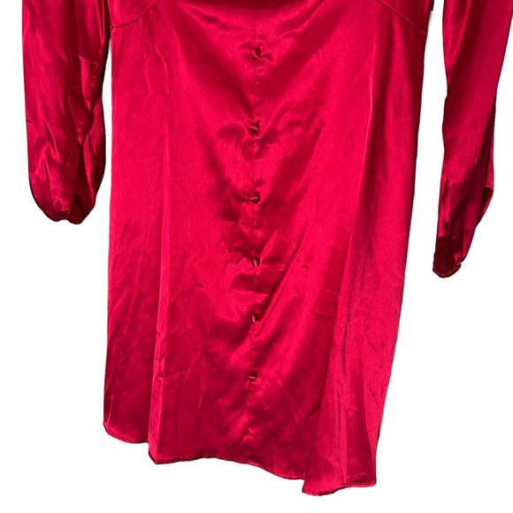 Emma & Michelle Red satin Women’s dress Size small - Picture 3 of 9